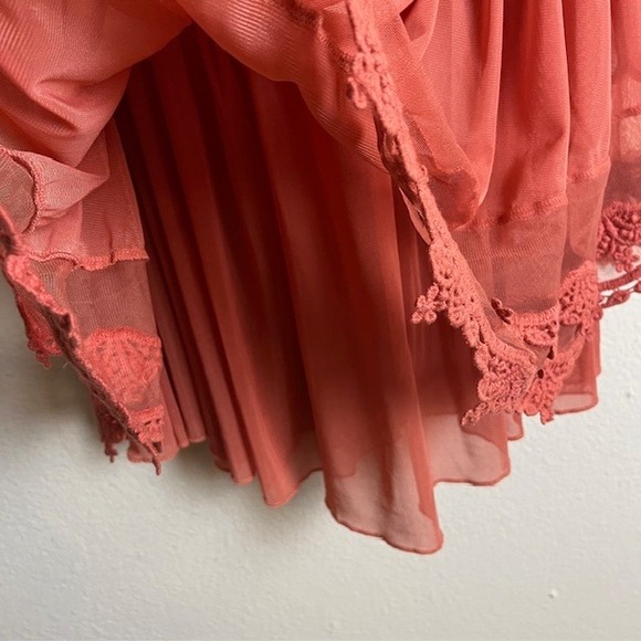 Ultra Pink M‎ Coral Lace Babydoll Flouncy Tank Top Boho Festival Coquette - Picture 9 of 13